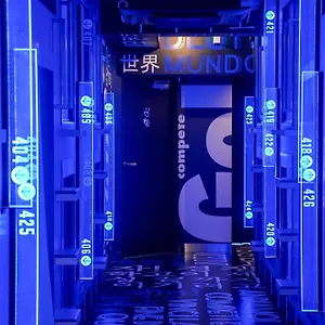 이-스포츠 이-존 호스텔 오사카