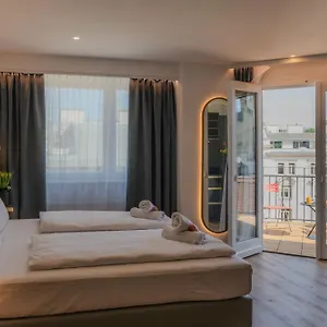 4* Otel Florum