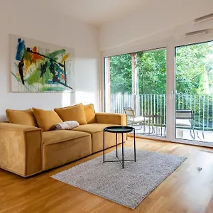 https://shome-apartments-ost-self-check-in-free-parking.graz-austria-hotels.com