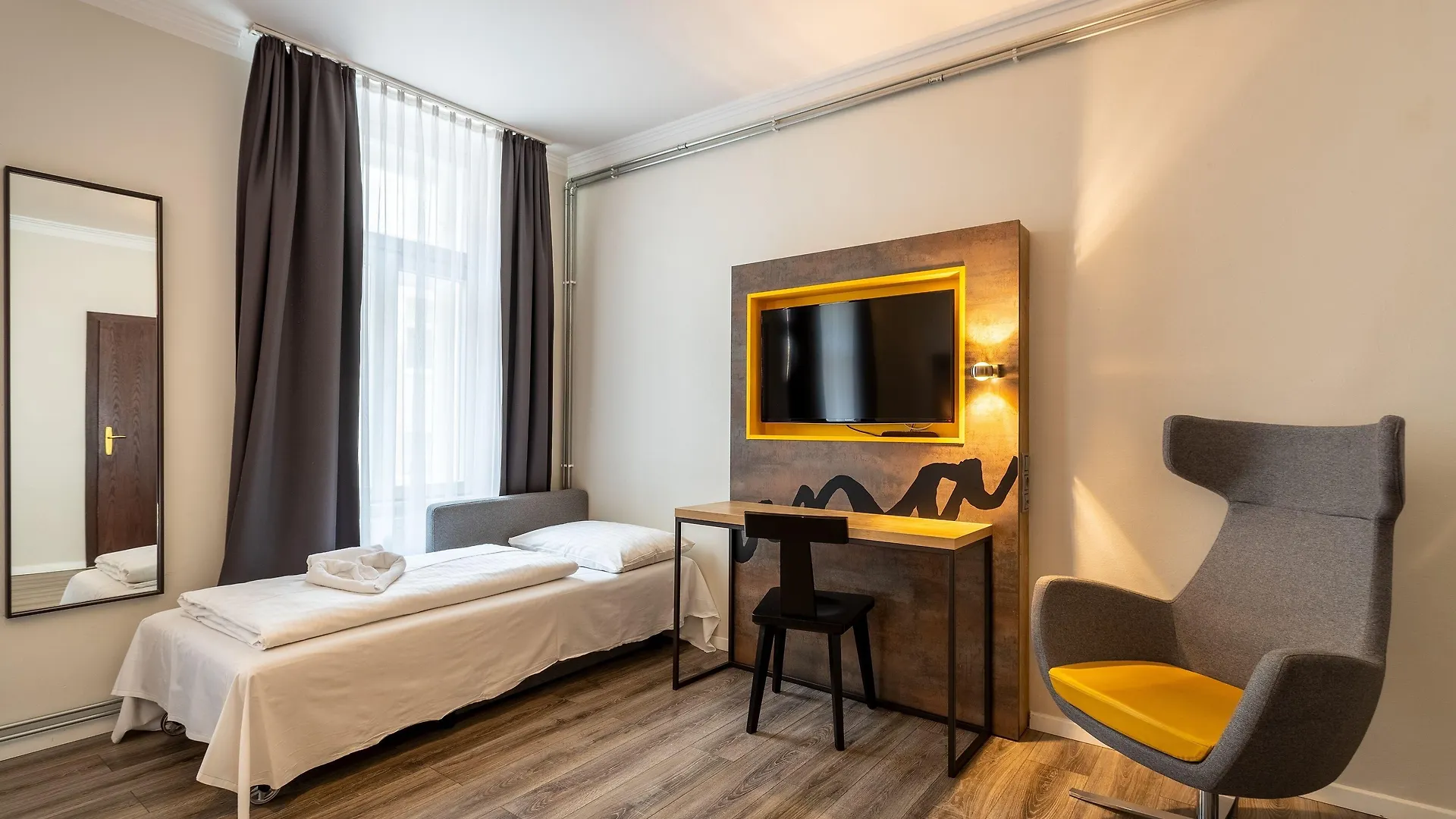 Hotel Westbahn Вена